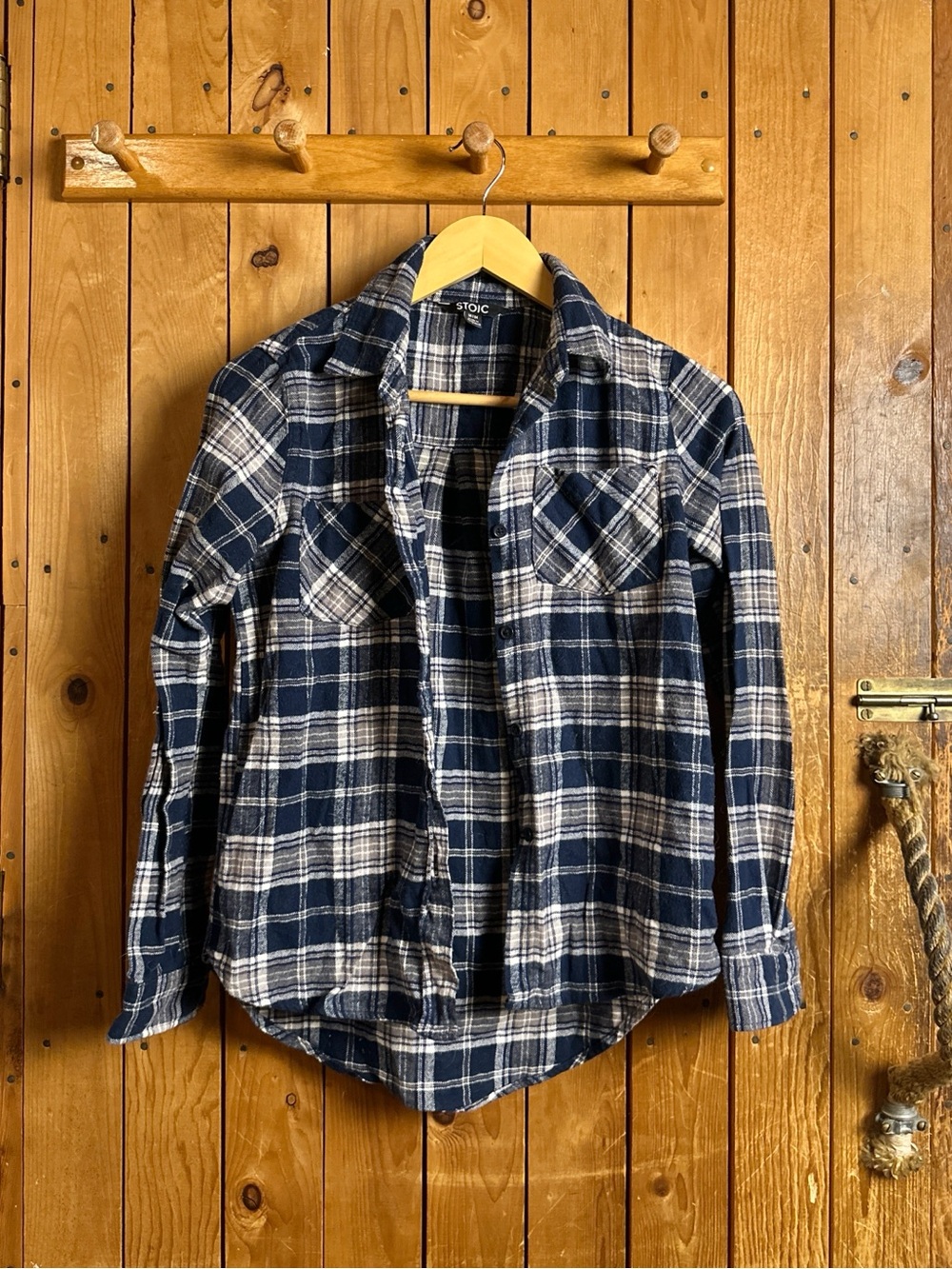 Stoic Navy & White Plaid Flannel Shirt Women’s Size Medium (Backcountry)